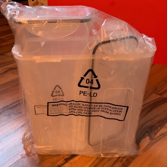 NEW Cereal and spaghetti containers - Picture 2 of 7